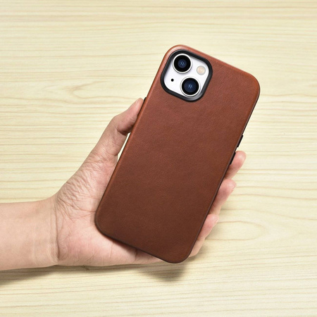 iCarer Oil Wax Premium Leather Case iPhone 14 Plus Magnetic Leather Case with MagSafe brown (WMI14220703-RB)