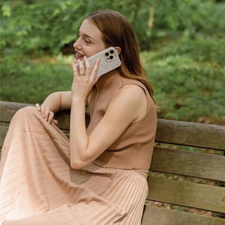 Uniq Coehl Terrazzo Hülle für iPhone 14 Pro Max – Sand