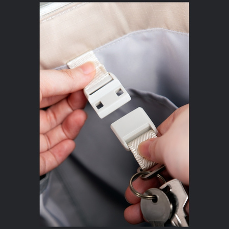 Torba UNIQ Arden Tote 16L czarny