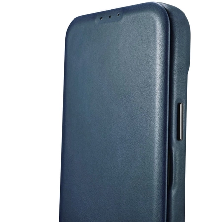 iCarer CE Oil Wax Premium Leather Folio Case skórzane etui iPhone 14 Plus z klapką magnetyczne MagSafe niebieski (AKI14220707-BU)