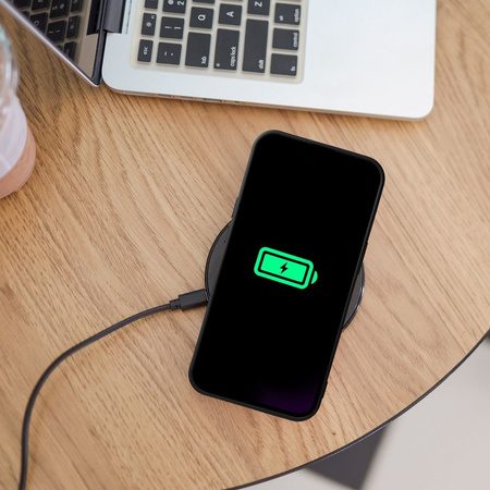 Futerał SILICONE MAG COVER kompatybilny z MagSafe do IPHONE 17 Pro czarny