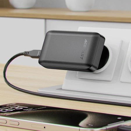 Acefast A100 65W GaN 2 USB-C+ USB-A Ladegerät ultradünn – Schwarz