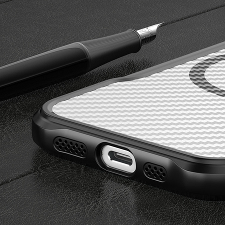 Nakładka Defender Carbon Mag do iPhone 15 6,1" czarna