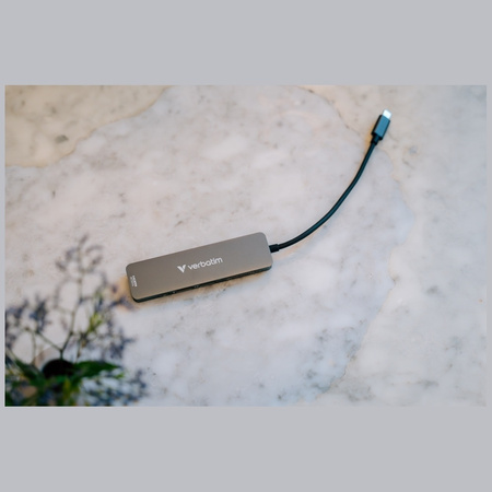Adapter Hub Verbatim USB-C/HDMI/USB-A     3.2/USB-A 2.0/SD/microSD aluminiowy 32156