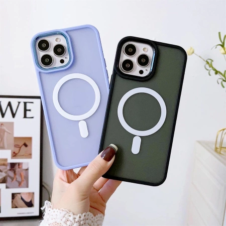 Magnetische farbige matte Hülle für iPhone 15 Plus – Grün