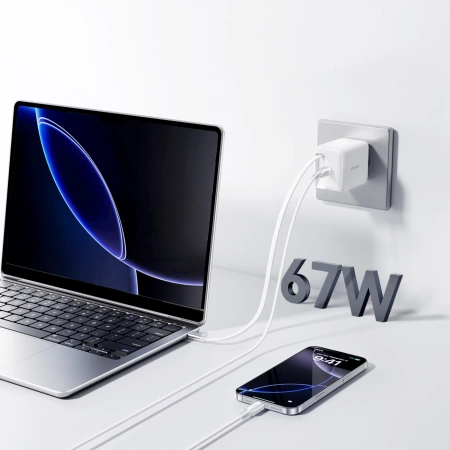 Joyroom JR-TCL06 67W GaN-Wandladegerät mit integriertem einziehbarem USB-C-Kabel - Weiß