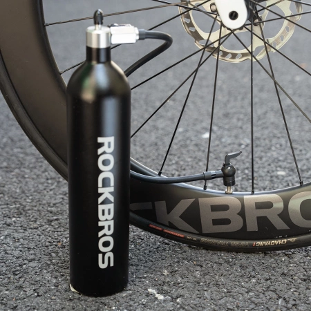 Zbiornik ciśnieniowy Rockbros do pompowania opon bezdętkowych tubeless 200 PSI 1.2l - czarny