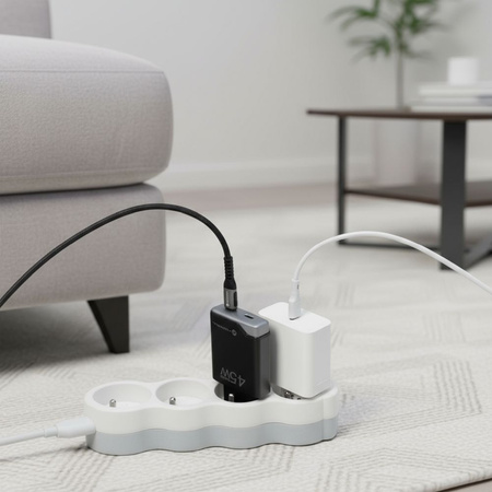 Ładowarka sieciowa do telefonu Forcell F-Energy Ultra Slim GaN III 2 x USB C PD QC4.0 3A 45W B245201(2C) czarna