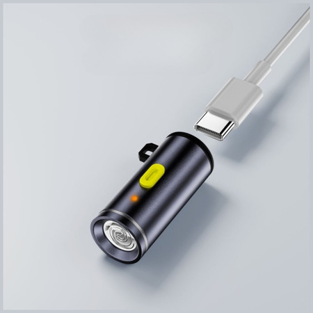Zestaw akcesoriów 4w1 4smarts Explorer   kabel brelok USB-C, adapter USB-C do USB-C, zapalniczka USB-C, latarka USB-C, czarny