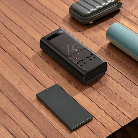 Baseus IGBT samochodowa przetwornica inwerter prądu 300W 220V (wtyczka CN/EU) czarny (CGNB010101)