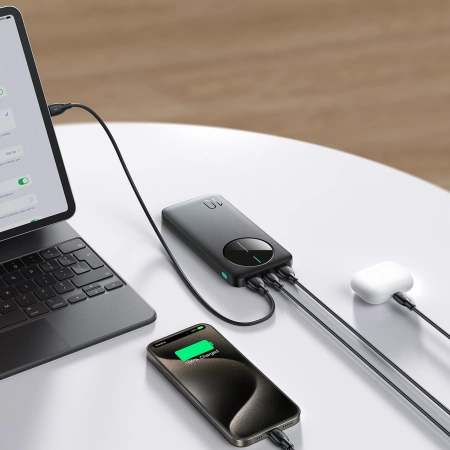 Powerbank Joyroom JR-PBF12 10000mAh 2.4A 2x USB-A 1x USB-C - black