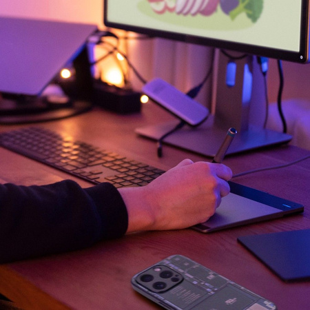 Futerał TECH do IPHONE 7 / 8 / SE / SE2022 wzór 1