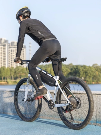 Rockbros AS-043 bicycle bag with Velcro 3l - black