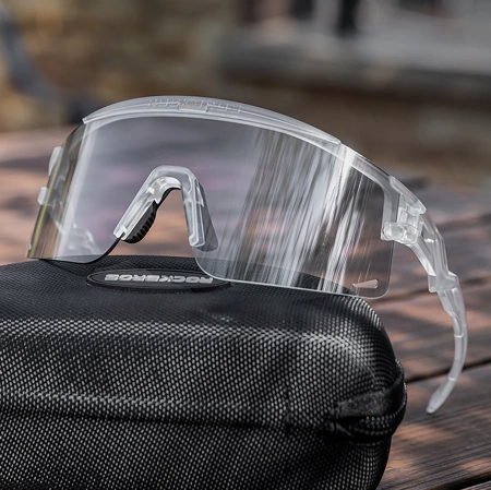 Rockbros Radsportbrille Photochrom, mit UV-Schutz und Korrektureinsatz, Klar - Lila