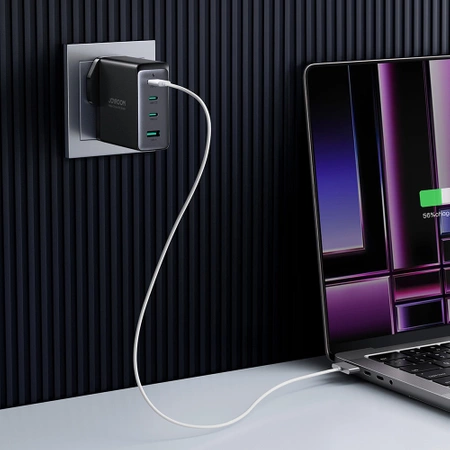 GaN-Ladegerät UK Joyroom JR-TCG05UK 140 W 3x USB-C USB-A + USB-C / USB-C-Kabel 240 W 1,2 m