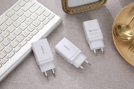 Foneng Ładowarka sieciowa K300 - USB - 18W 3A biała